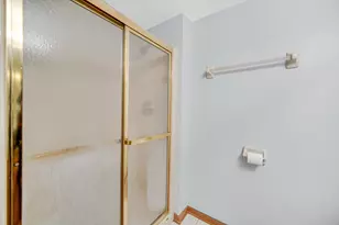 13434 E Circle Dr, Crestwood, IL 60418 - Photo 11