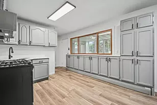 737 Lebanon St, Aurora, IL 60505 - Photo 7