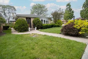 8662 N Merrill St, Niles, IL 60714 - Photo 25
