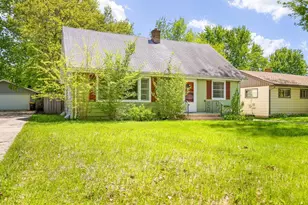 1521 Chelsea Ave, Rockford, IL 61107 - Photo 3