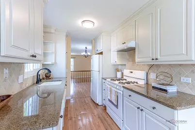 125 Pauline Avenue, Buffalo Grove, IL 60089 - Photo 7