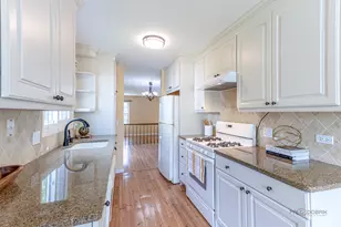 125 Pauline Ave, Buffalo Grove, IL 60089 - Photo 7