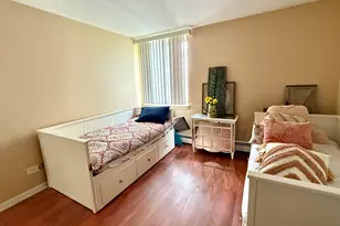 9745 S Karlov Ave, Oak Lawn, IL 60453 - Photo 15