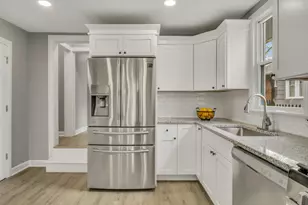 127 N Victory St, Waukegan, IL 60085 - Photo 13