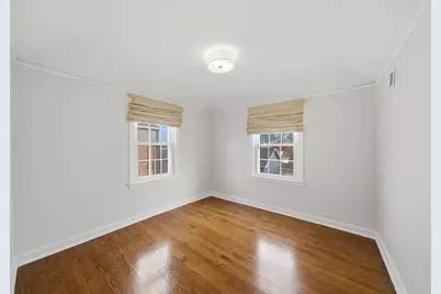 7821 W Thorndale Avenue, Chicago, IL 60631 - Photo 19