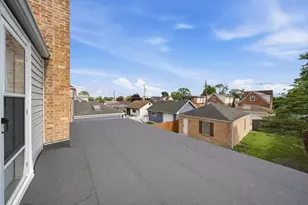 7821 W Thorndale Ave, Chicago, IL 60631 - Photo 25