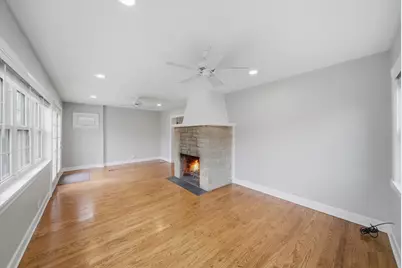 7821 W Thorndale Avenue, Chicago, IL 60631 - Photo 9