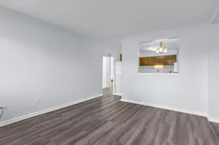 124 Boardwalk St, Elk Grove Village, IL 60007 - Photo 9