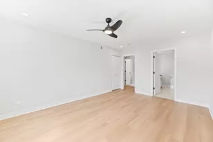 5019 Mulford St, Skokie, IL 60077 - Photo 11