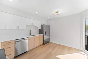 5019 Mulford St, Skokie, IL 60077 - Photo 5
