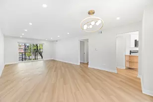 5019 Mulford St, Skokie, IL 60077 - Photo 9