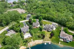 201 Tulip Cir, Island Lake, IL 60042 - Photo 45