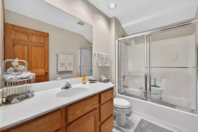 201 Tulip Circle, Island Lake, IL 60042 - Photo 29