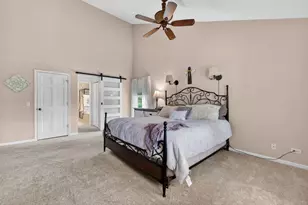 201 Tulip Cir, Island Lake, IL 60042 - Photo 19