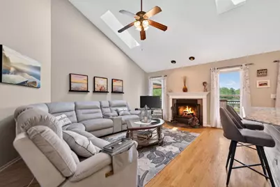 201 Tulip Circle, Island Lake, IL 60042 - Photo 7