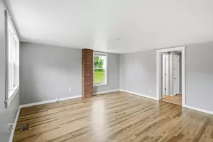 447 N Birch St, Manteno, IL 60950 - Photo 5