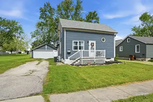 447 N Birch St, Manteno, IL 60950 - Photo 1