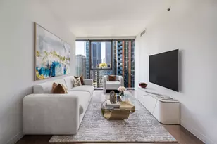 211 N Harbor Dr, Chicago, IL 60601 - Photo 3