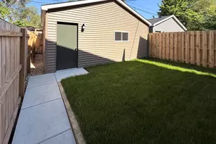 6747 S Langley Ave, Chicago, IL 60637 - Photo 29