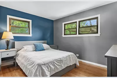 327 W Hawley Street, Mundelein, IL 60060 - Photo 9