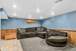 327 W Hawley St, Mundelein, IL 60060 - Photo 13