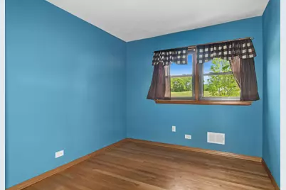 327 W Hawley Street, Mundelein, IL 60060 - Photo 11