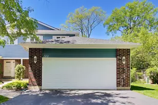 882 Poplar Ln, Deerfield, IL 60015 - Photo 1
