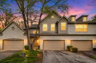 2833 Granite Ct, Crystal Lake, IL 60012 - Photo 1