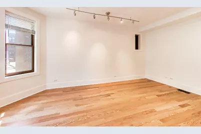 2132 N Oakley Avenue #1, Chicago, IL 60647 - Photo 3