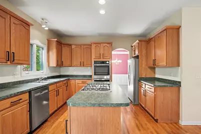 205 Willowwood Drive, Oswego, IL 60543 - Photo 7