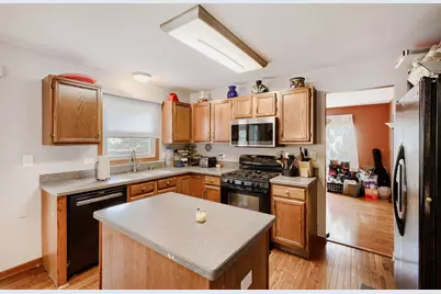1721 Dorchester Avenue, Algonquin, IL 60102 - Photo 7