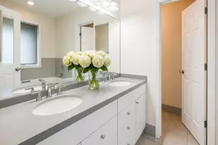 1410 E 48th St, Chicago, IL 60615 - Photo 9