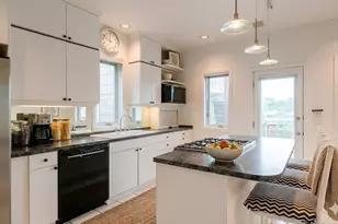 1410 E 48th St, Chicago, IL 60615 - Photo 3