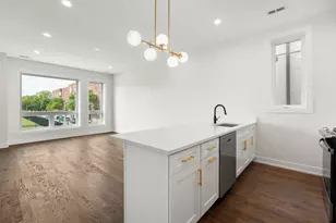 420 E 50th Pl, Chicago, IL 60615 - Photo 3