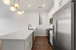 420 E 50th Pl, Chicago, IL 60615 - Photo 5