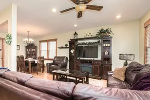 6461 W Raven St, Chicago, IL 60631 - Photo 3