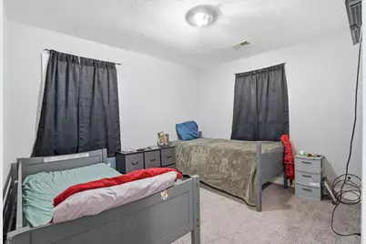 3202 W 67th Street, Davenport, IA 52806 - Photo 15