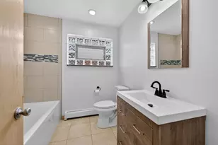 8312 W Summerdale Ave, Chicago, IL 60656 - Photo 7