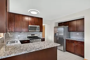 8312 W Summerdale Ave, Chicago, IL 60656 - Photo 15