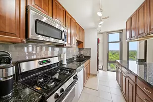 6700 S South Shore Dr, Chicago, IL 60649 - Photo 11