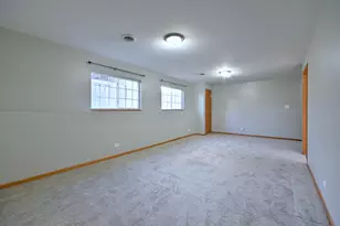 19 E Pineview Dr, Round Lake Park, IL 60073 - Photo 33