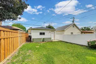 7530 W Devon Ave, Chicago, IL 60631 - Photo 23