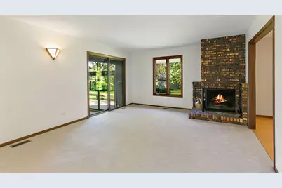 7211 Oakwood Lane, Crystal Lake, IL 60012 - Photo 13