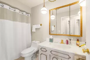 2653 N Bradford Dr, Arlington Heights, IL 60004 - Photo 13