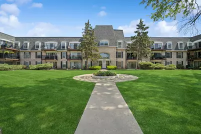 5200 Carriageway Drive #214, Rolling Meadows, IL 60008 - Photo 1