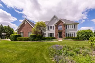 4N918 W Woods Dr, Saint Charles, IL 60175 - Photo 1