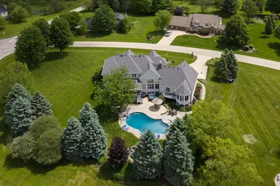 4N918 West Woods Drive, Saint Charles, IL 60175 - Photo 3