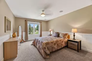 4N918 W Woods Dr, Saint Charles, IL 60175 - Photo 25