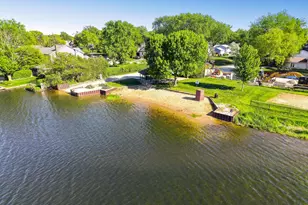 2004 Sprucewood Ln, Lindenhurst, IL 60046 - Photo 45