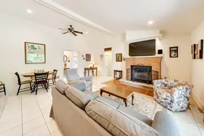 2004 Sprucewood Lane, Lindenhurst, IL 60046 - Photo 23